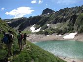 19 Costeggiamo il lago Colombo